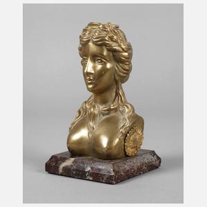 Klassizierende Büste