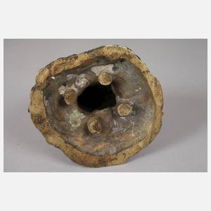 Marque, Frau im langen Kleid