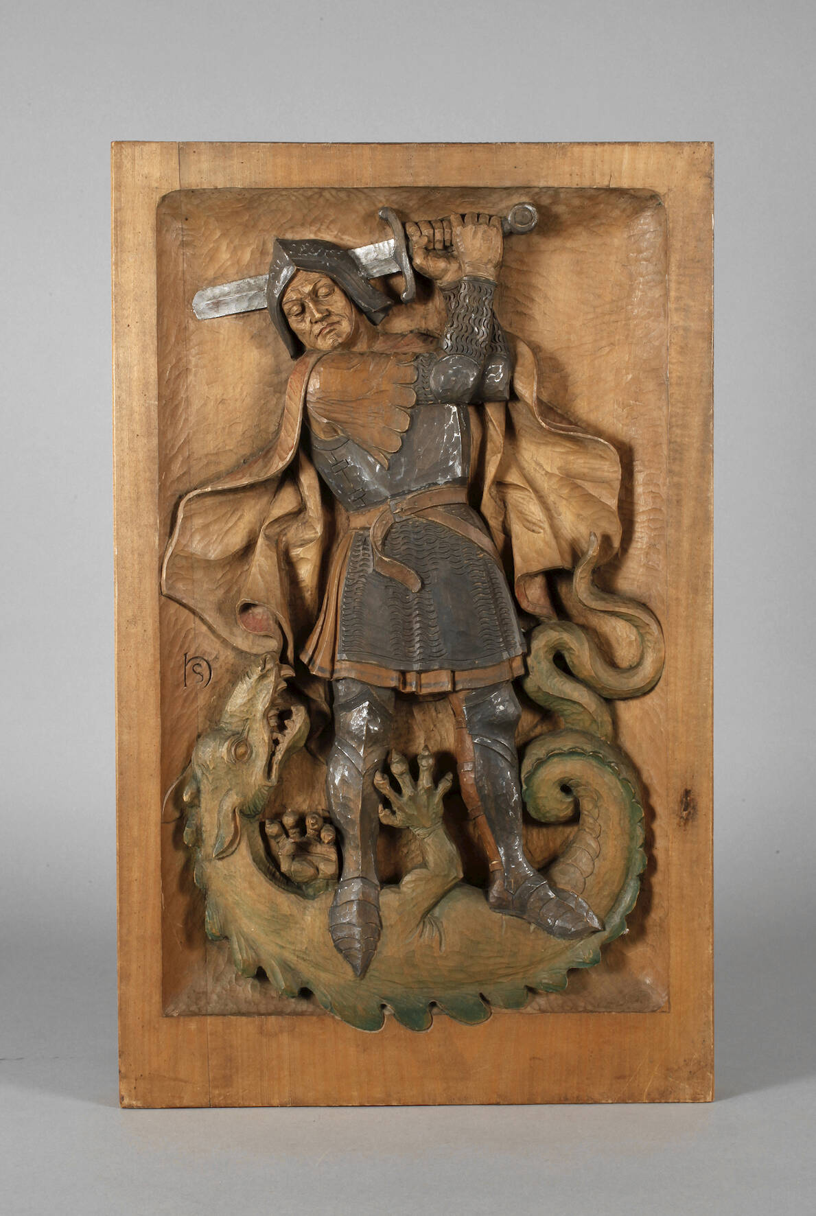 Heinz Schiestl, Holzrelief "Georg der Drachentöter"