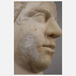 Kopf einer jungen Römerin