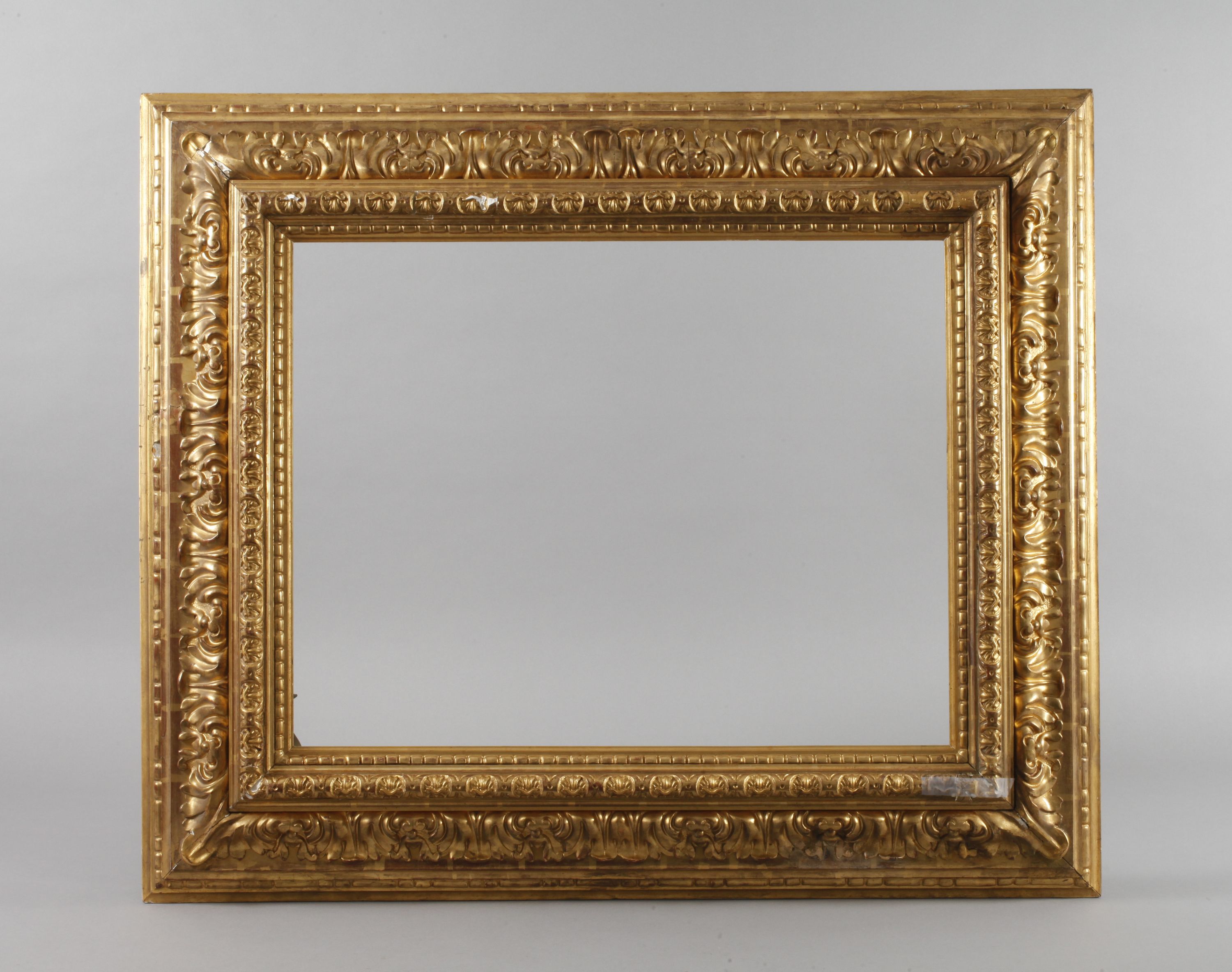 Großer Goldstuckrahmen