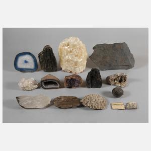 Gesteins- und Mineraliensammlung
