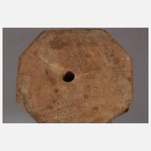 Geschnitzte Marienplastik