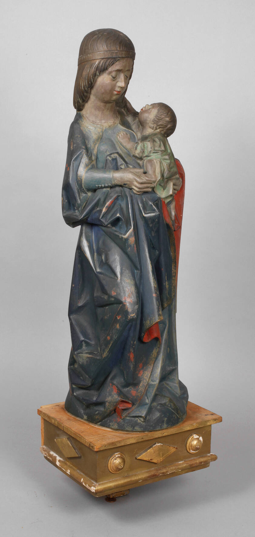 Geschnitzte Madonnenplastik