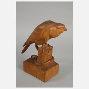 Drei figürliche Schnitzereien