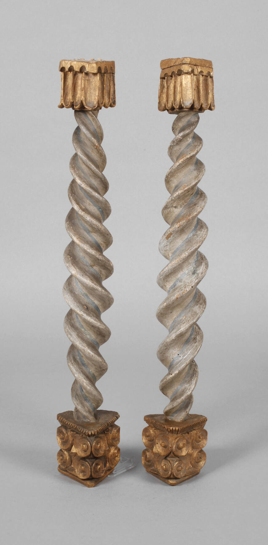 Paar barocke Schnitzereien