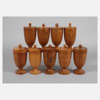 Neun Apothekengefäße111