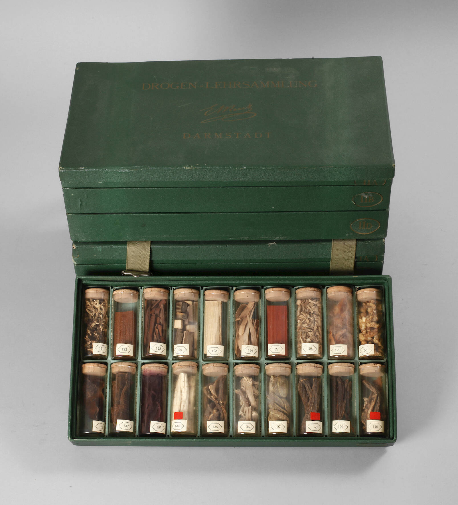 Historische Drogenlehrsammlung