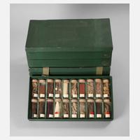 Historische Drogenlehrsammlung111