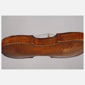 Violine im Etui