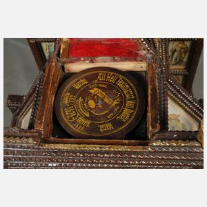 Polyphon in Form des Aachener Doms