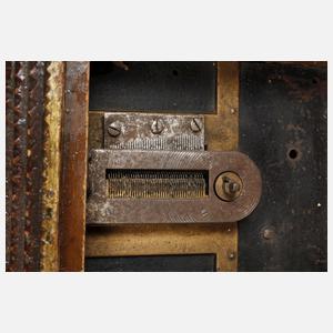 Polyphon in Form des Aachener Doms