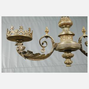 Übergroßer Hängeleuchter