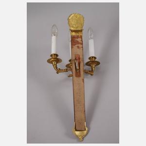 Vier Wandlampen im Empirestil