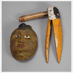 Zwei Schnitzarbeiten