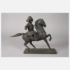 Bronzeplastik reitender Samurai