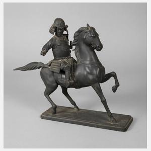Bronzeplastik reitender Samurai