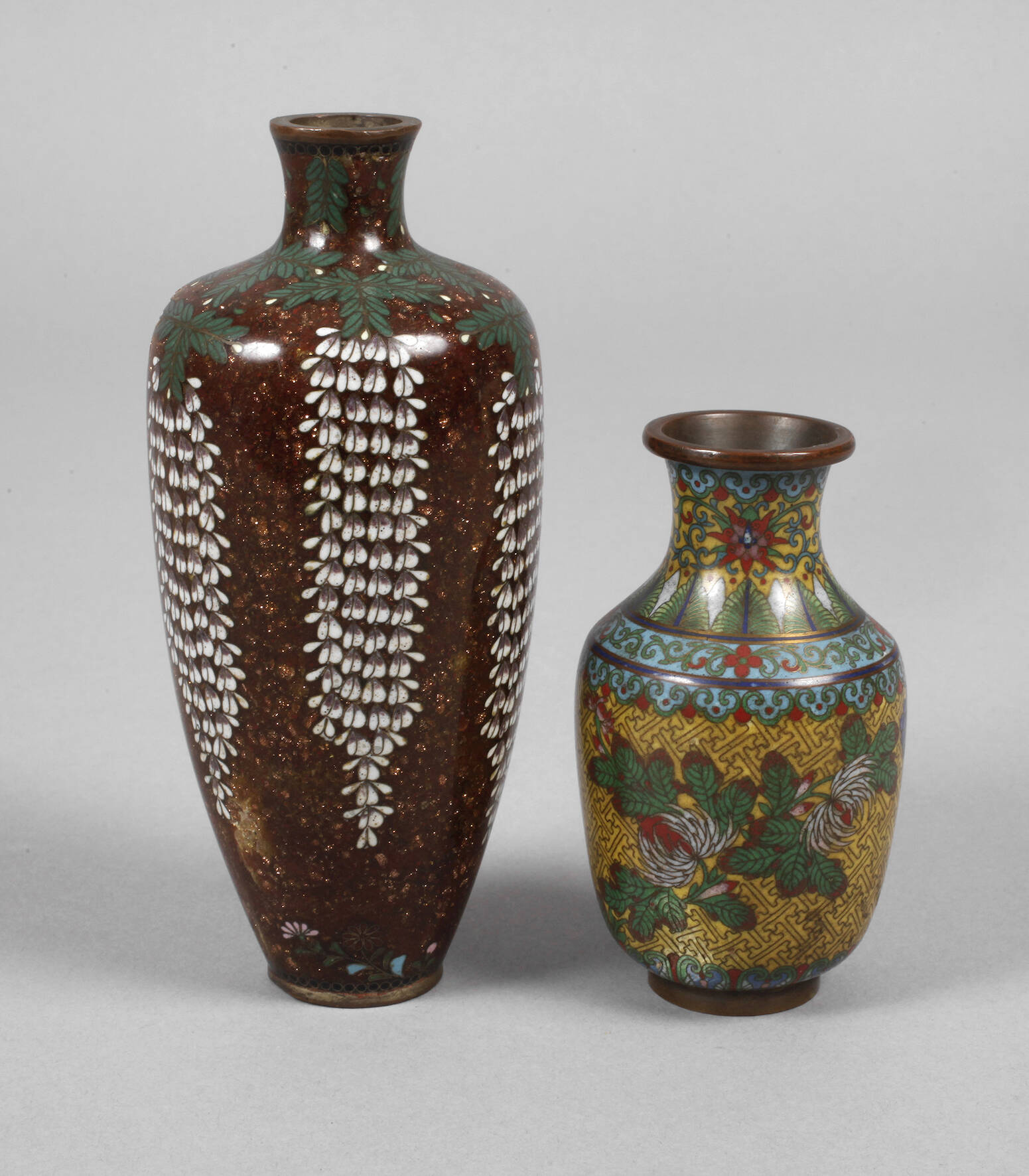 Zwei Vasen Cloisonné