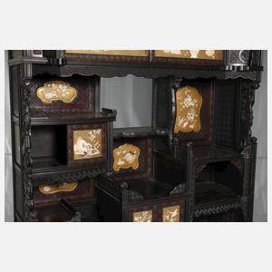 Feiner Kabinettschrank