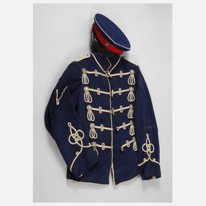 Husarenjacke und Mütze