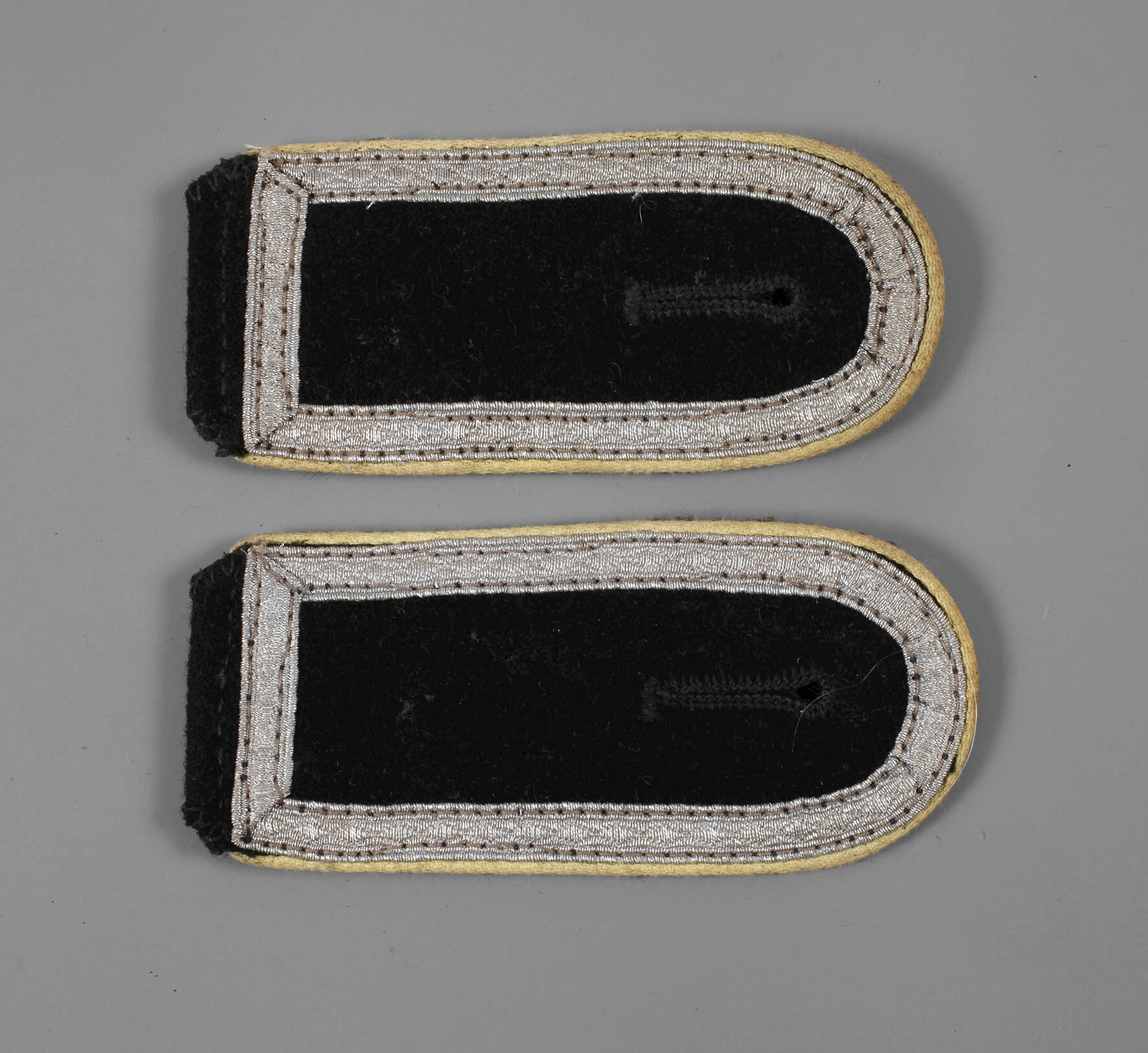 Schulterklappen der Sturmstaffel