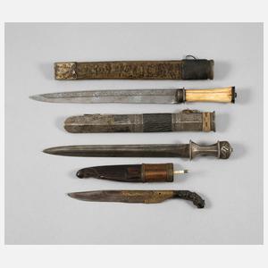 Drei orientalische Dolche