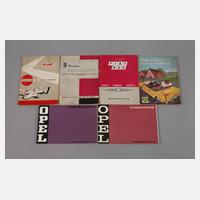 Sechs Automobilbroschüren111