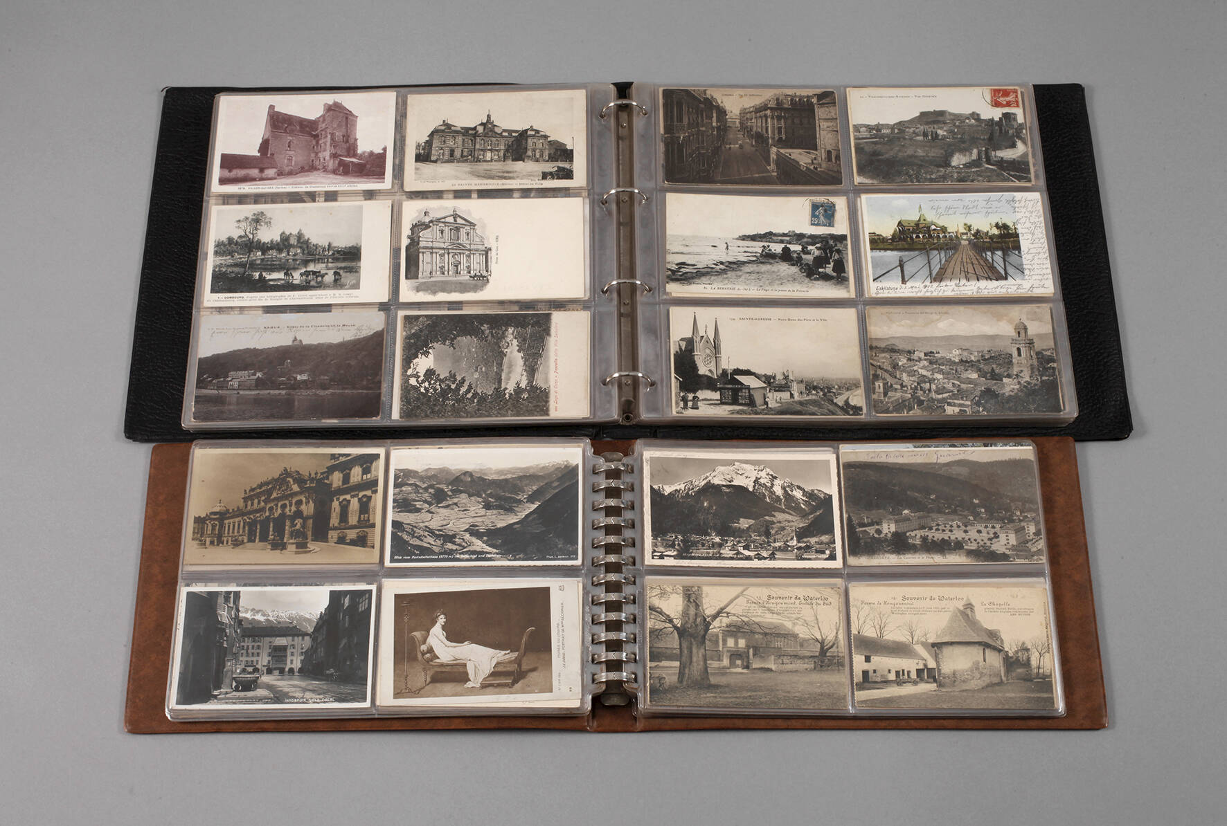 Zwei Ansichtskartenalben Europa