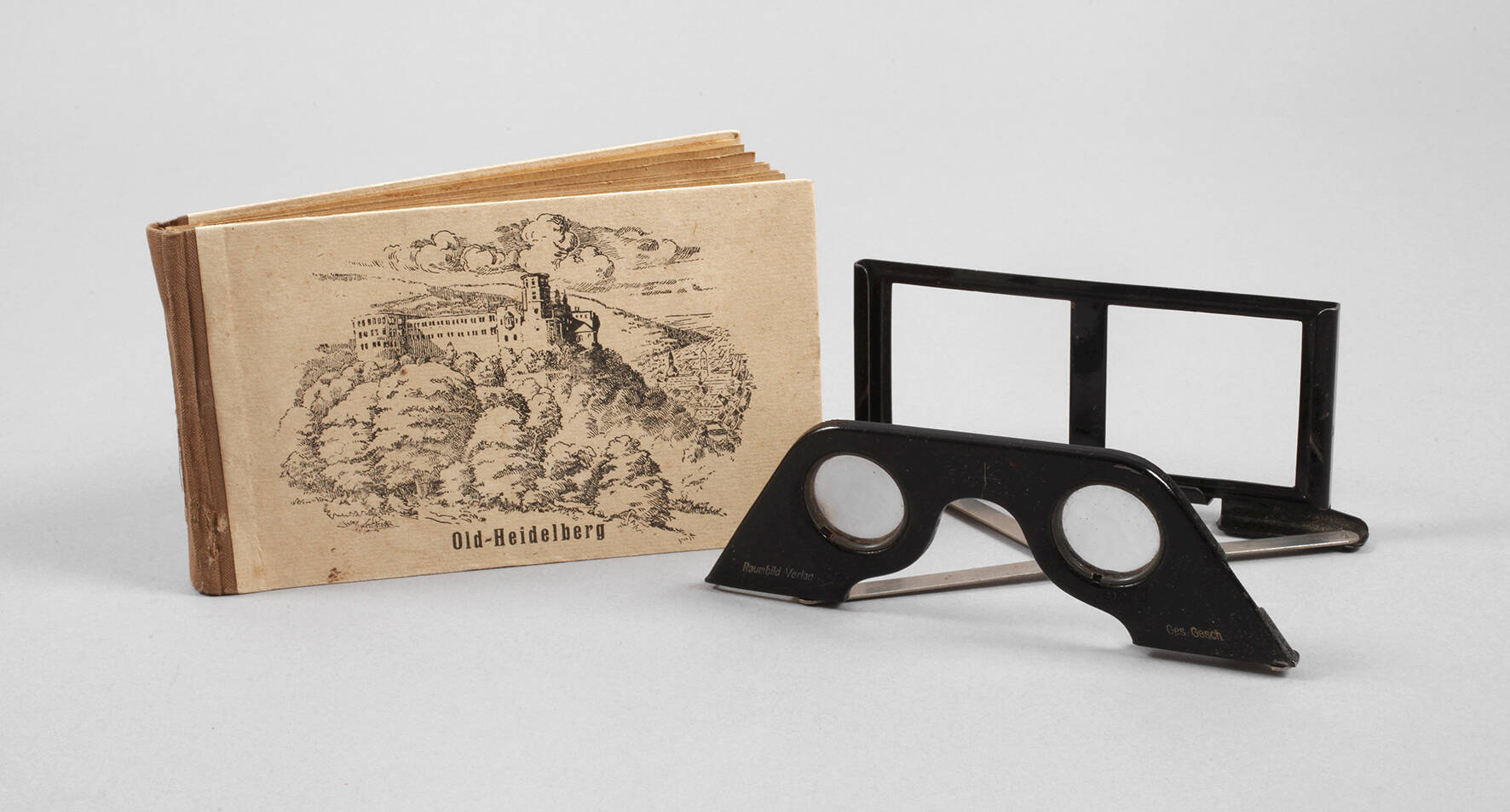 Raumbildalbum Heidelberg mit Betrachter