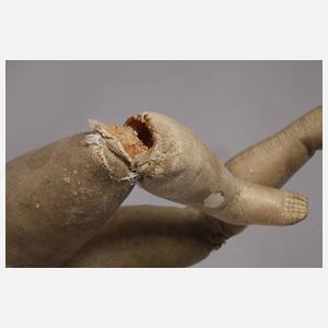 Französische Porzellankopfpuppe mit Brustblatt