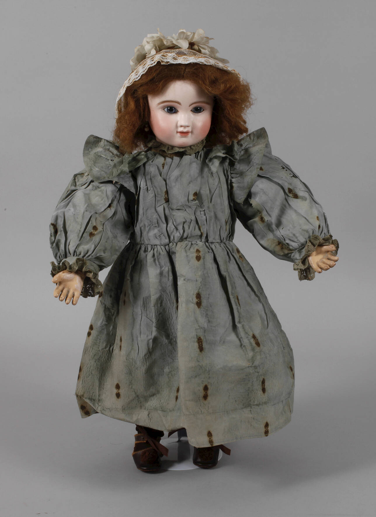 Französische Porzellankopfpuppe