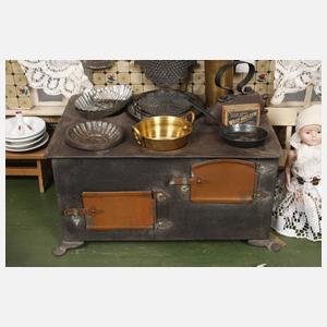 Puppenküche mit umfangreichem Zubehör