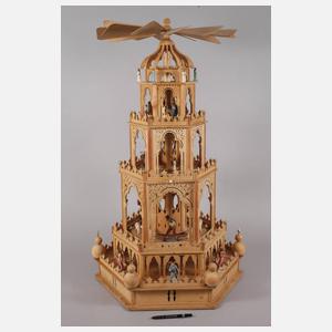 Große Weihnachtspyramide mit Besatz