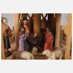 Große Weihnachtspyramide mit Besatz