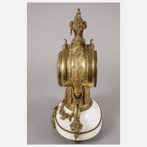 Klassizistische Kaminuhr