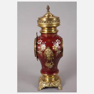 Vasenuhr Historismus