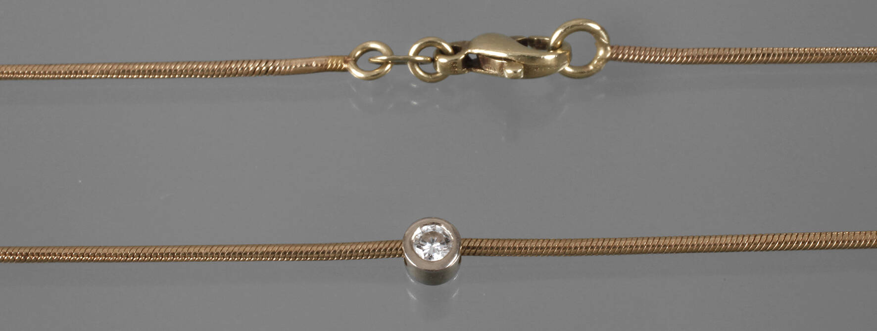 Kette mit Brillantanhänger