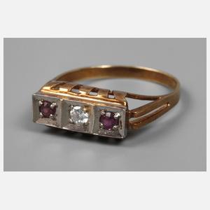 Damenring mit Brillant und Rubinen