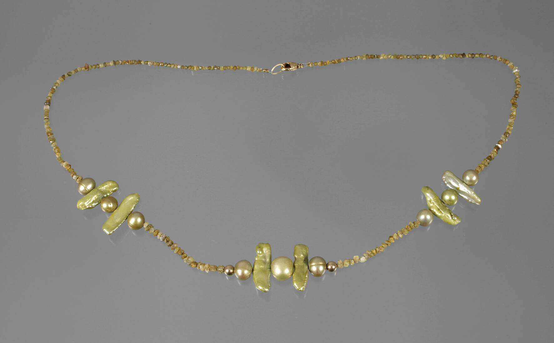 Diamantkette mit Perlen