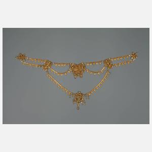 Aufwendiges Goldcollier