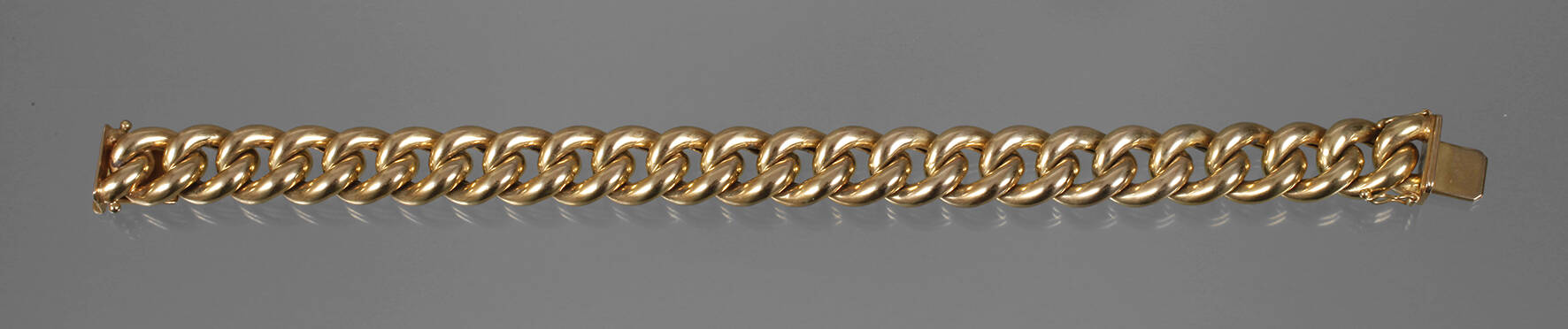 Breites Panzerarmband