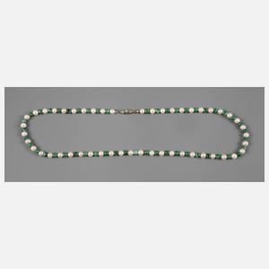 Kette mit Malachit und Perlen