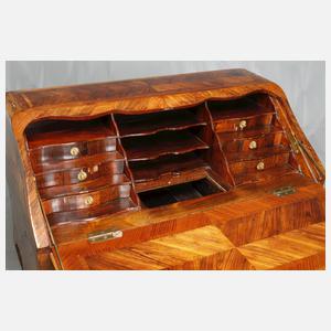 Feines Schreibmöbel