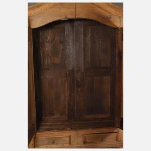 Dielenschrank Barock