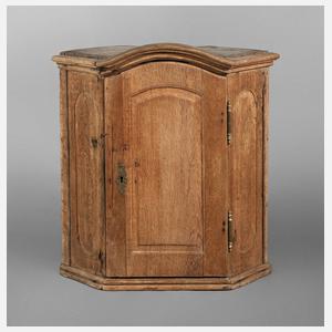 Kleiner Eckschrank Barock
