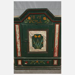 Bäuerlicher Eckschrank