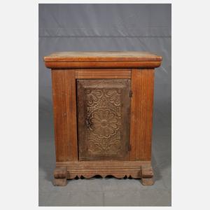 Kleiner Halbschrank Barock