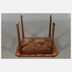 Klassizistischer Klapptisch