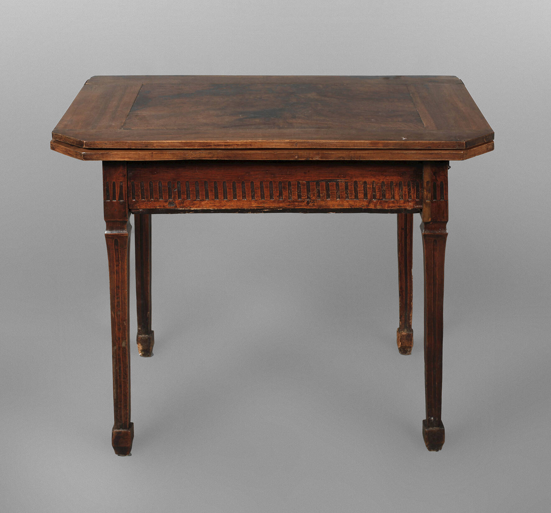 Klassizistischer Klapptisch