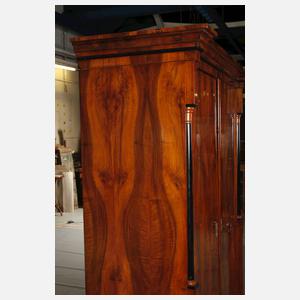 Kleiderschrank Biedermeier